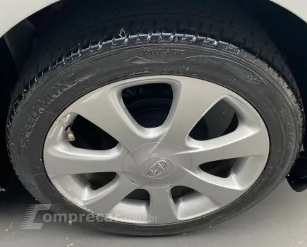Elantra 1.8 16V 4P GLS AUTOMÁTICO