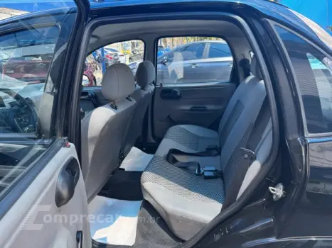 CLASSIC - 1.0 MPFI LIFE 8V 4P MANUAL