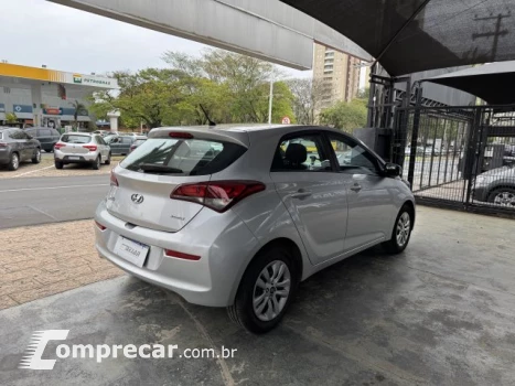 HB20 - 1.6 COMFORT PLUS 16V 4P AUTOMÁTICO