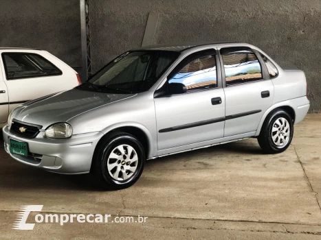 CHEVROLET Corsa Classic 1.0 VHC.E 4 portas