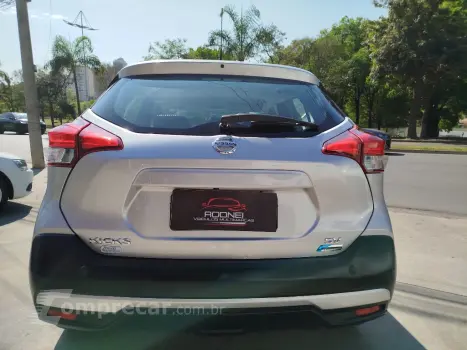 KICKS SV 1.6 16V FlexStar 5p Aut.