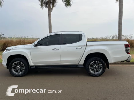 L200 TRITON 2.4 16V Turbo Sport Hpe-s CD 4X4