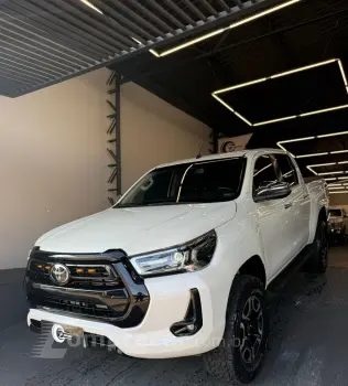 Toyota HILUX 2.8 SRX 4X4 CD 16V 4 portas