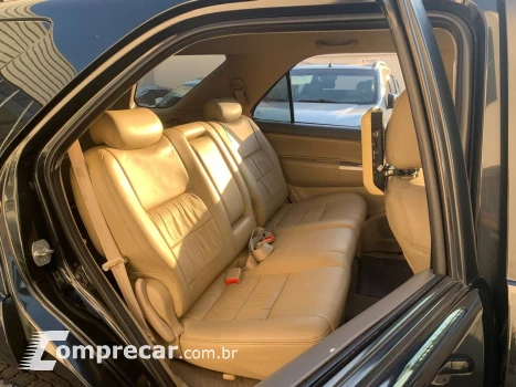 Hilux SW4 SR 4x2 2.7/ 2.7 Flex 16V Aut.