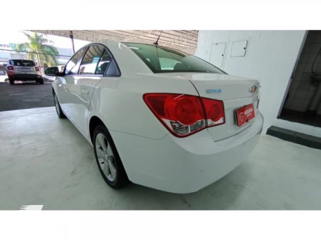 CRUZE SEDAN - 1.8 LT 16V 4P AUTOMÁTICO