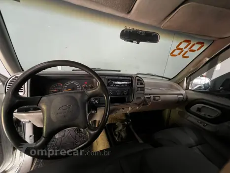 SILVERADO 4.1 MPFI DLX 4X2 CS 18V GASOLINA 2P MANUAL