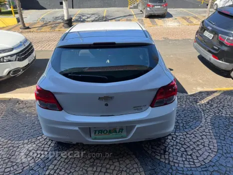 ONIX HATCH LT 1.0 8V FlexPower 5p Mec.