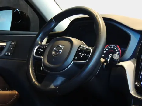 XC60 2.0 T5 Momentum