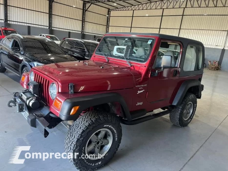 JEEP WRANGLER 4.0 Sport 4X4 Teto Rigido 6I 12V 2 portas