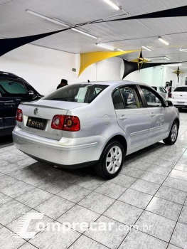 POLO SEDAN 1.6