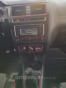 Fox Rock in Rio 1.6 Mi Total Flex 8V 5p