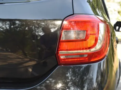 SANDERO - 1.0 12V SCE EXPRESSION 4P MANUAL