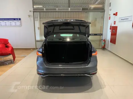 Virtus 1.0 4P 200 TSI FLEX HIGHLINE AUTOMÁTICO